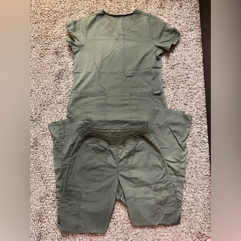 Cherokee Green Scrub Set
